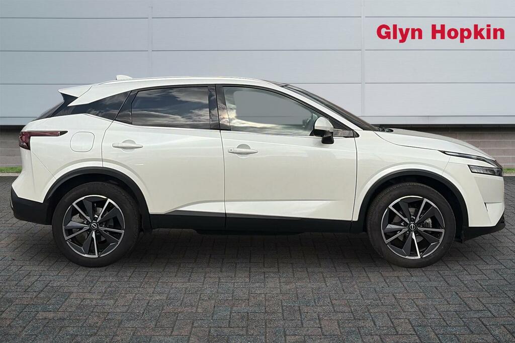 Nissan Qashqai 1.3 Dig-t Mh 158 Tekna Xtronic White #2
