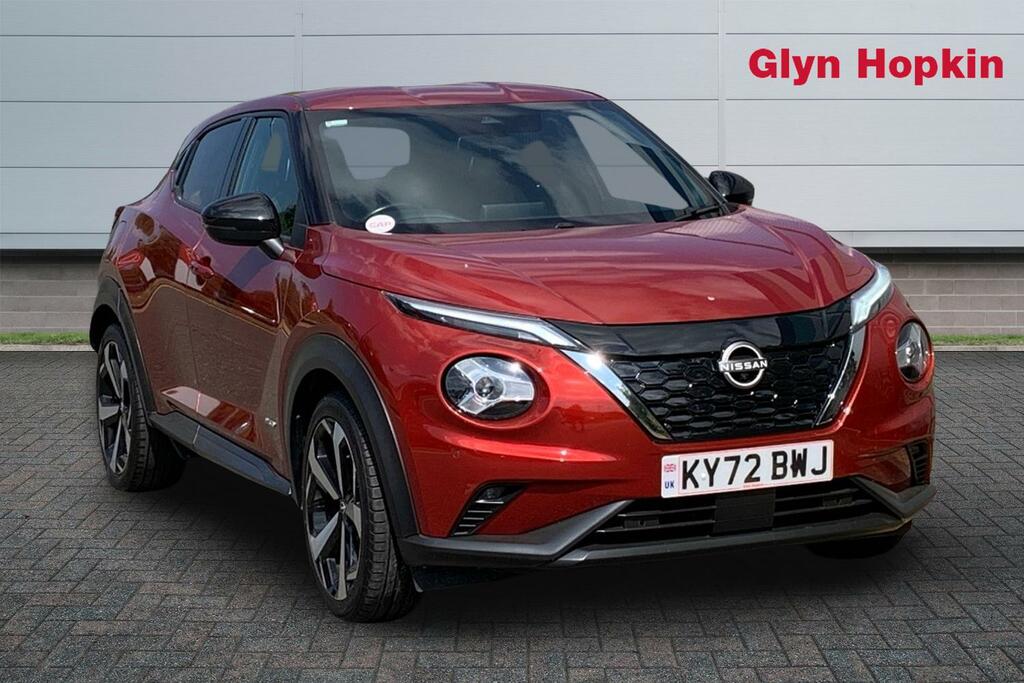 Nissan Juke 1.6 Hybrid Tekna KY72BWJ Red