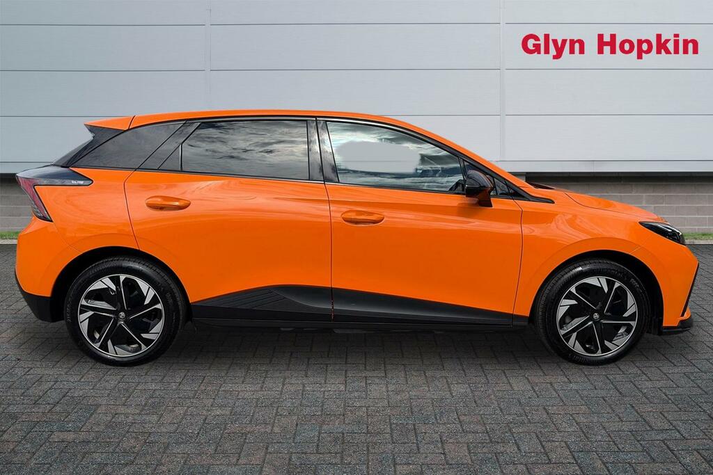 MG MG4 150Kw Trophy Ev Long Range 64Kwh LV72OPG Orange #2