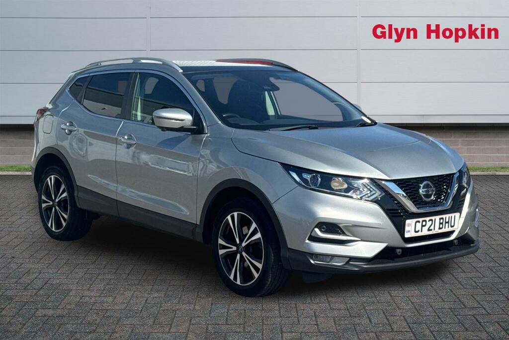 Nissan Qashqai 1.3 Dig-t N-connecta Glass Roof Pack Silver