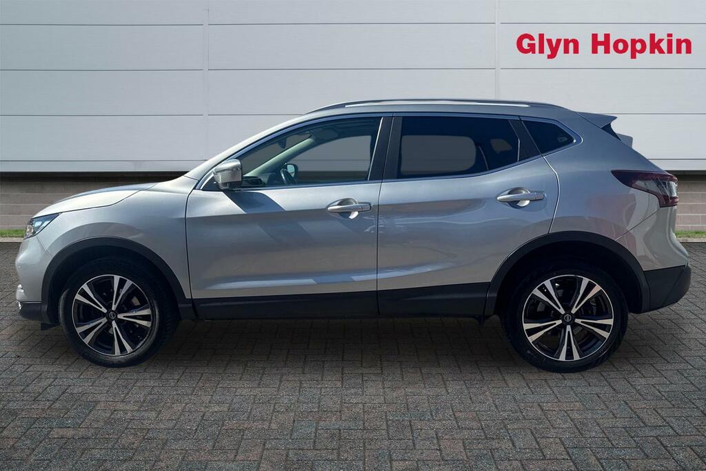 Nissan Qashqai 1.3 Dig-t N-connecta Glass Roof Pack CP21BHU Silver #6