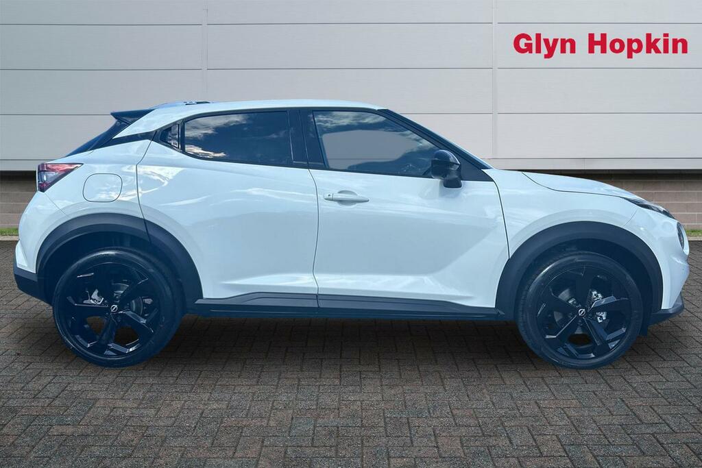 Nissan Juke Hatchback EJ26XDK White #2