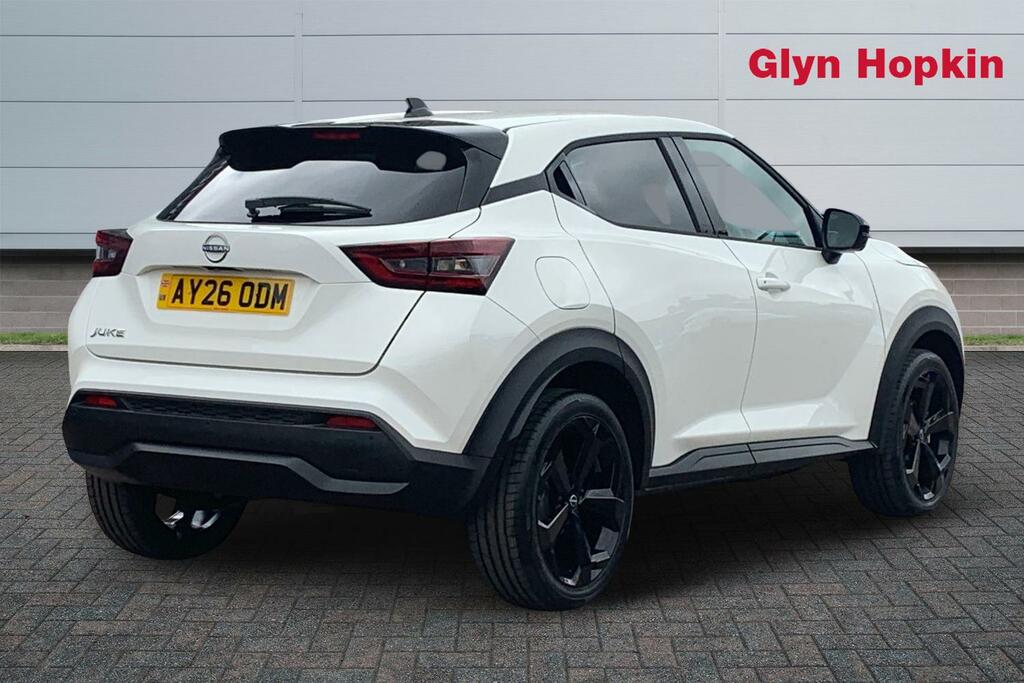 Nissan Juke Hatchback AY26ODM White #3