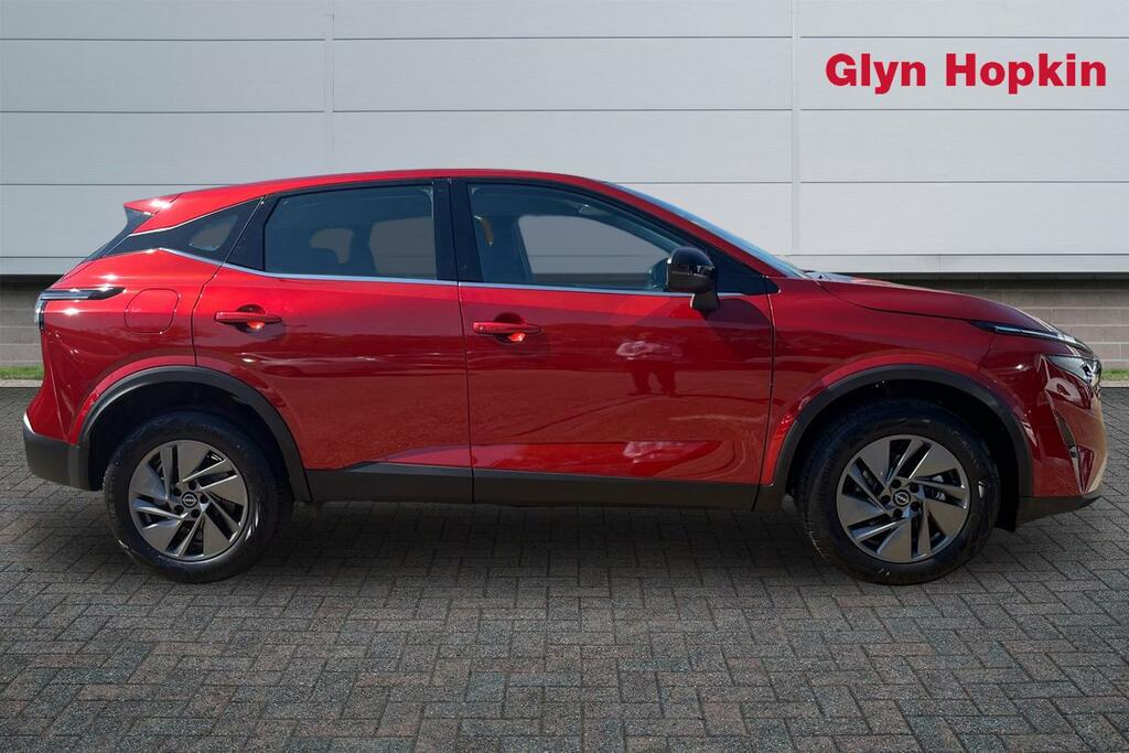Nissan Qashqai 1.3 Dig-t Mh Acenta Premium LM26WGJ Red #2