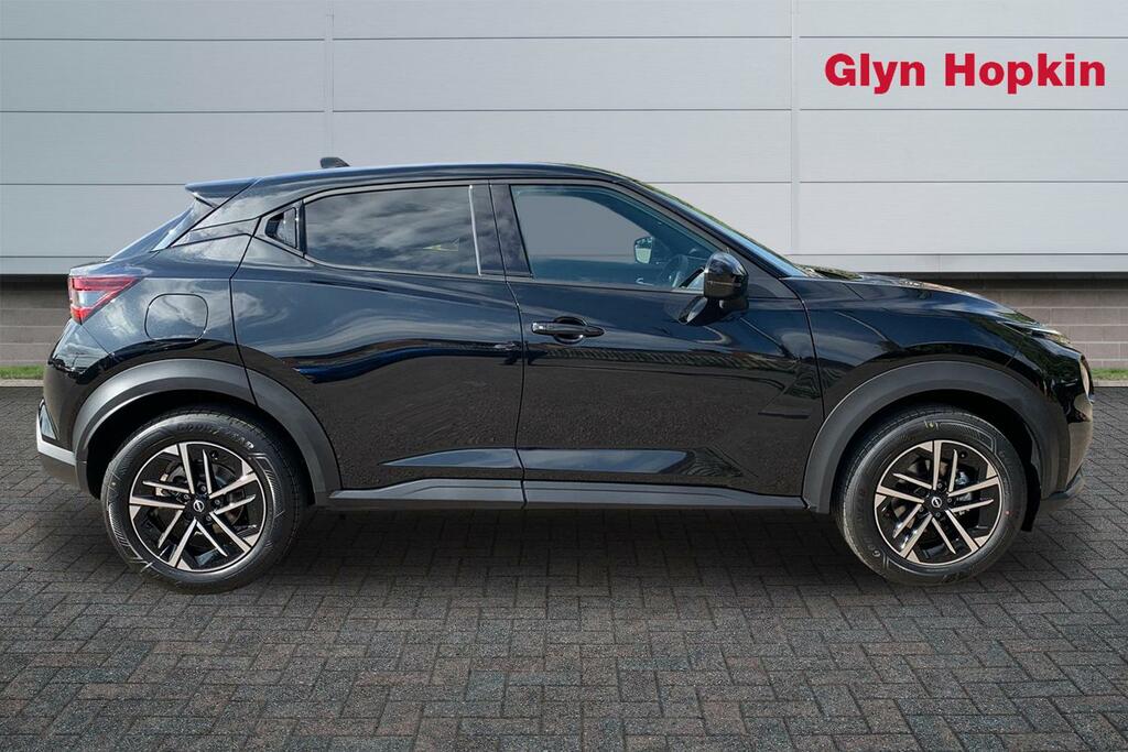 Nissan Juke 1.6 Hybrid N-connecta AV26FXK Black #2