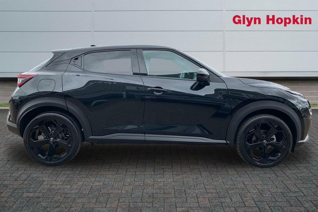 Nissan Juke 1.6 Hybrid N-connecta Revised Black #2