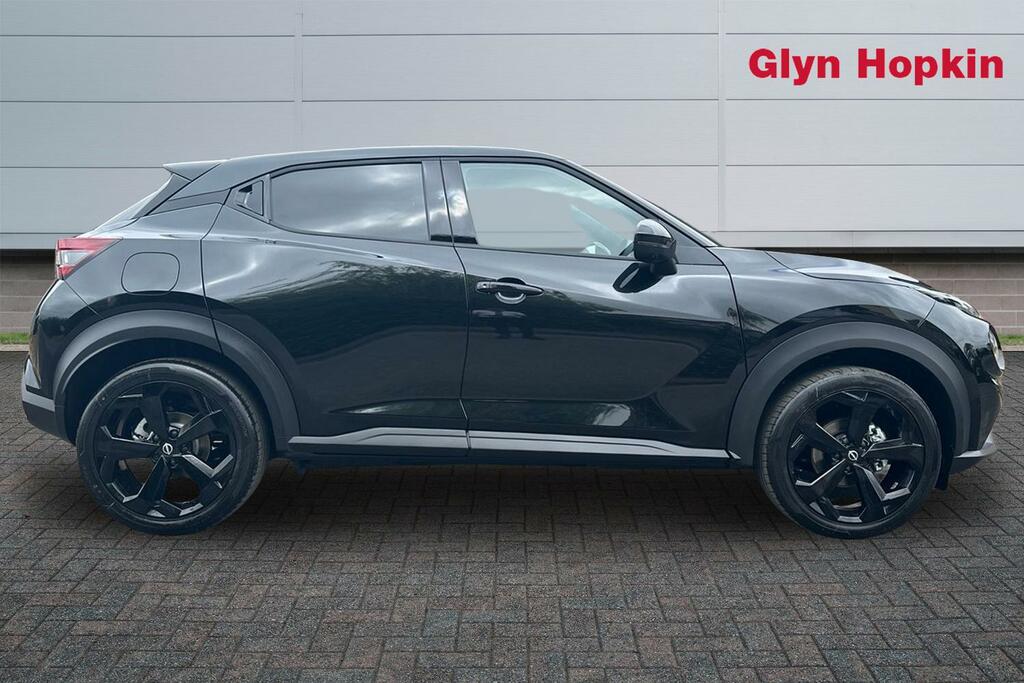 Nissan Juke 1.6 Hybrid N-connecta Revised EO26ZHP Black #2