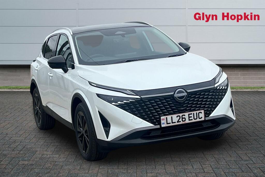 Nissan Qashqai Hatchback White