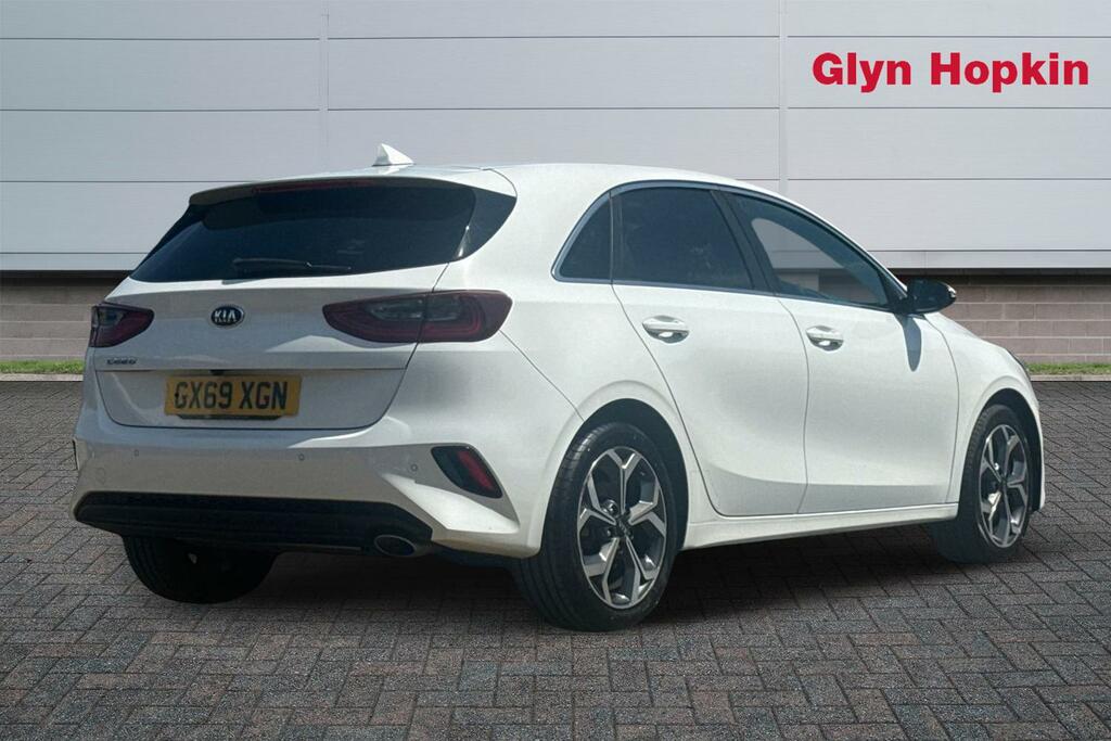 Kia Ceed 1.4T Gdi Isg 3 GX69XGN White #3