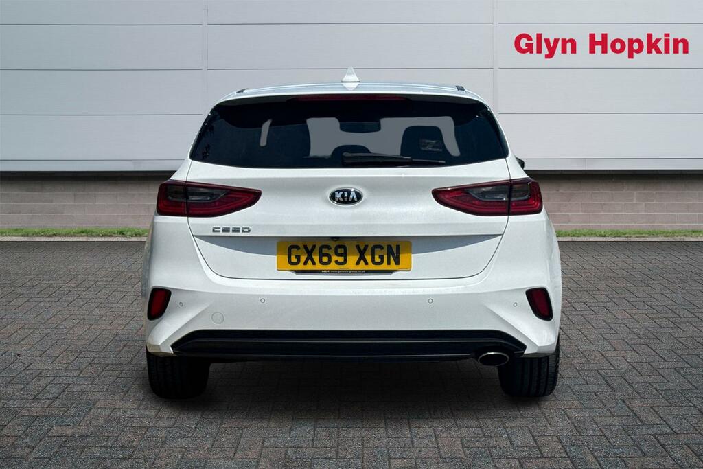 Kia Ceed 1.4T Gdi Isg 3 GX69XGN White #4