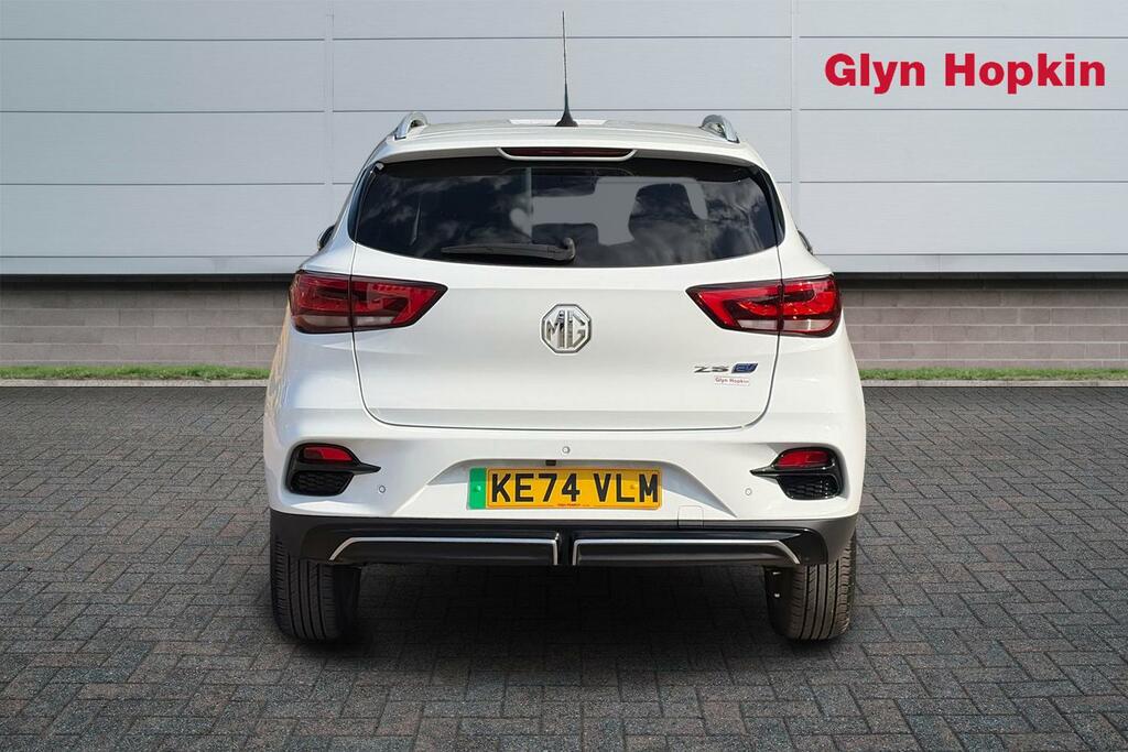 MG ZS 130Kw Trophy Connect Ev 51Kwh White #4