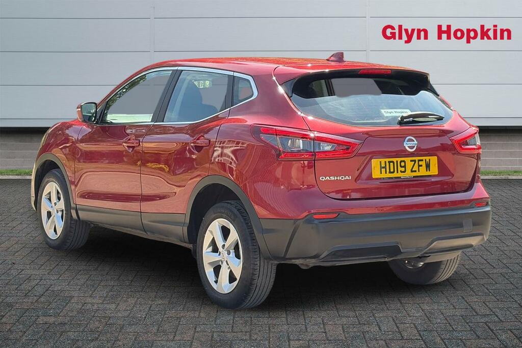 Nissan Qashqai 1.5 Dci 115 Acenta Premium Dct HD19ZFW Red #5