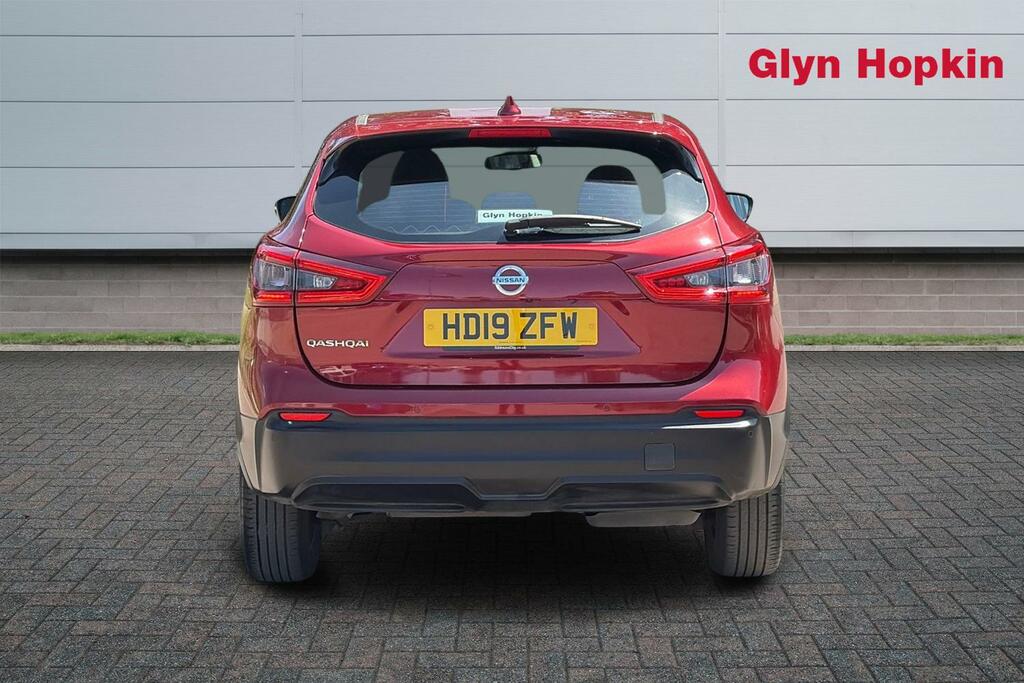 Nissan Qashqai 1.5 Dci 115 Acenta Premium Dct HD19ZFW Red #4
