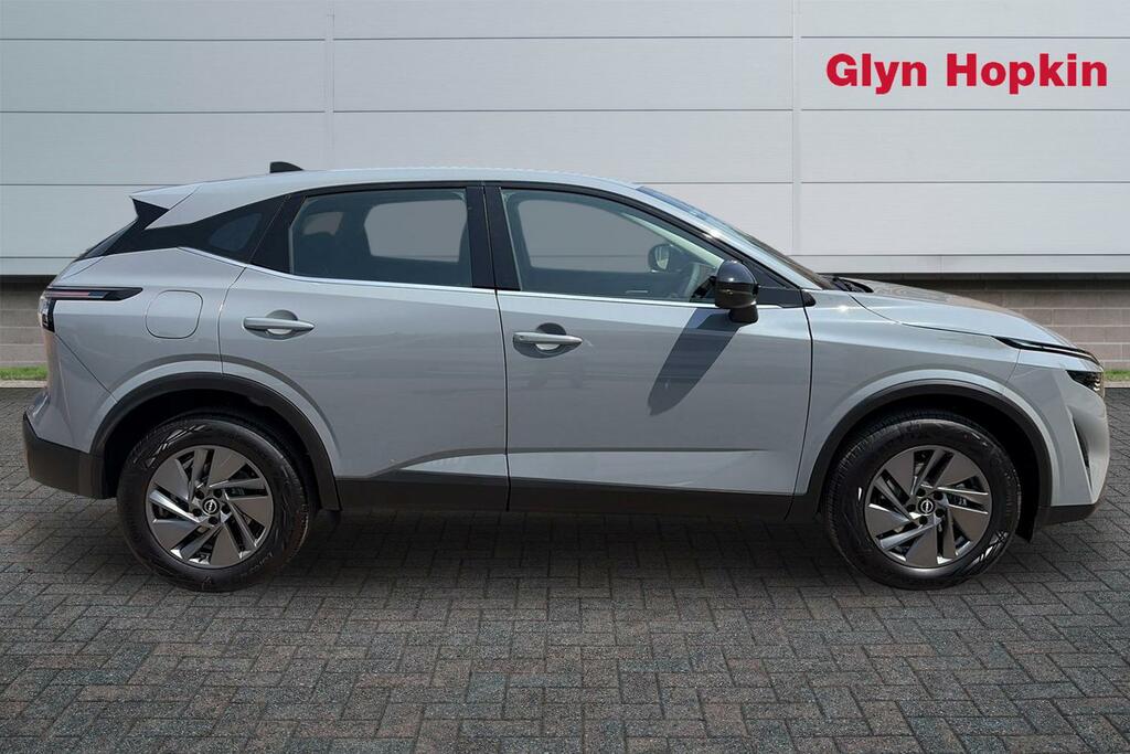 Nissan Qashqai 1.3 Dig-t Mh 158 Acenta Premium LO26PUK Grey #2