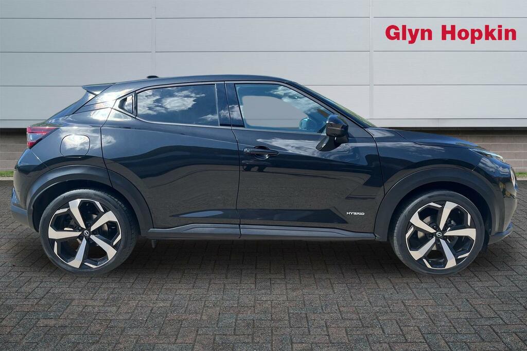 Nissan Juke 1.6 Hybrid Tekna EY73XMR Black #2