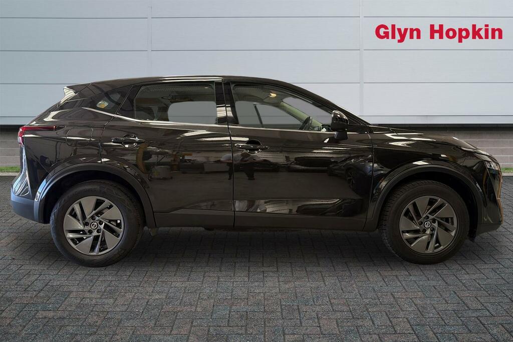 Nissan Qashqai 1.3 Dig-t Mh Acenta Premium SO21OKJ Black #2