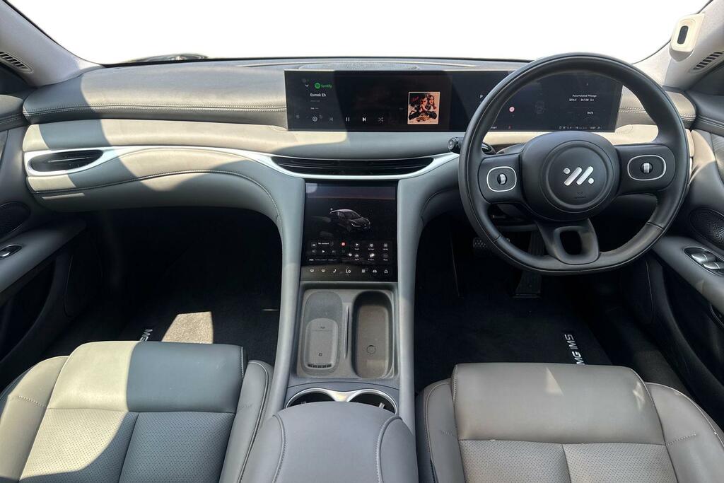 MG IM5 100Kwh Long Range Saloon 407 Ps White #12