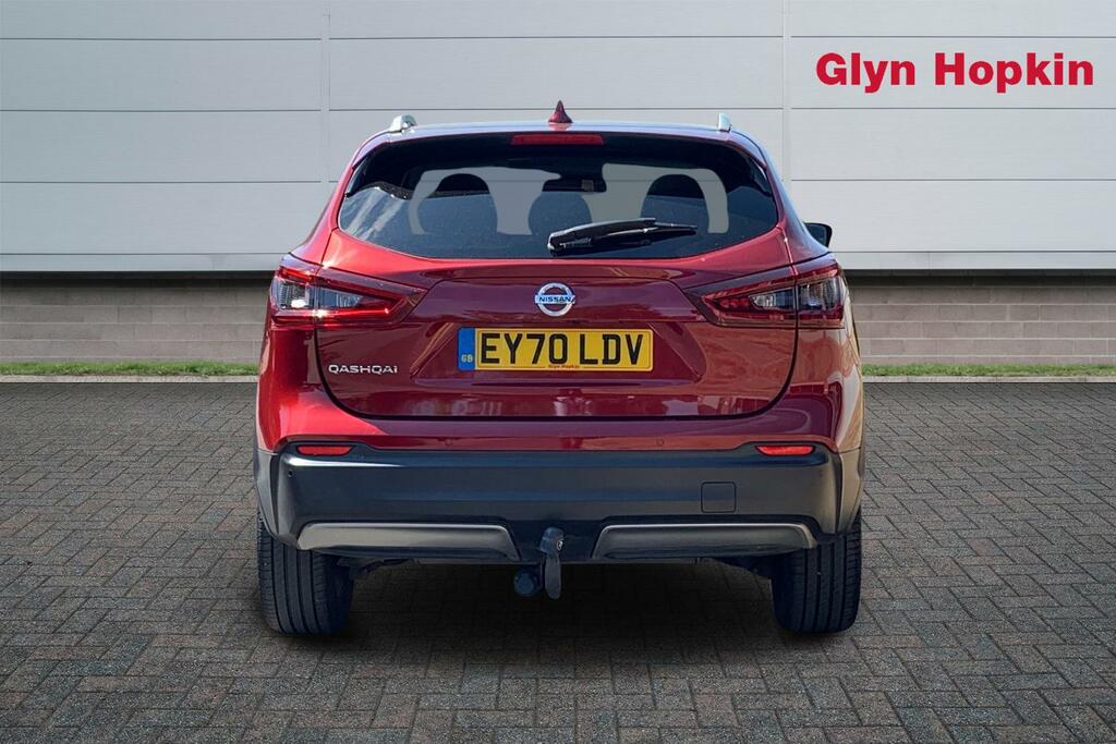 Nissan Qashqai 1.3 Dig-t N-connecta Glass Roof Pack EY70LDV Red #4