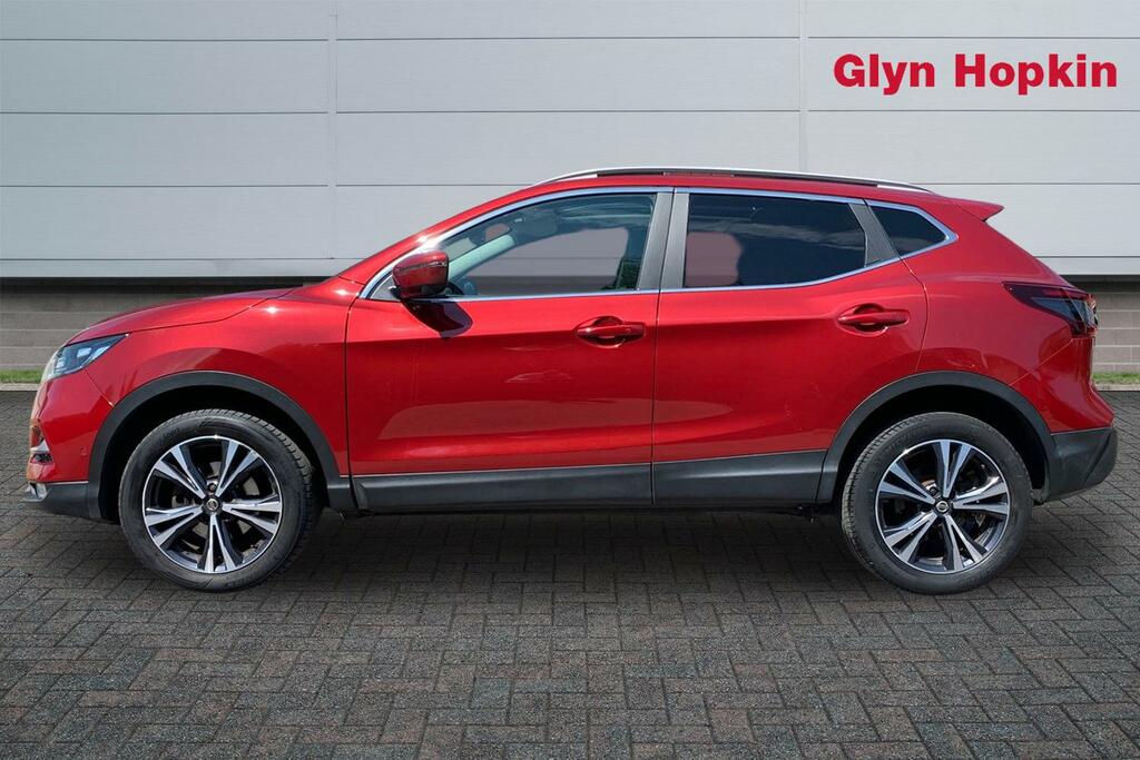 Nissan Qashqai 1.3 Dig-t N-connecta Glass Roof Pack EY70LDV Red #6
