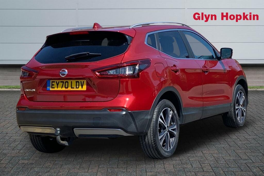 Nissan Qashqai 1.3 Dig-t N-connecta Glass Roof Pack EY70LDV Red #3