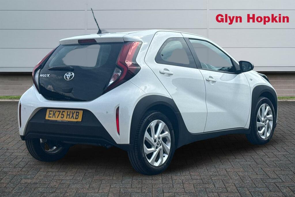 Toyota Aygo X 1.0 Vvt-i Pure White #3