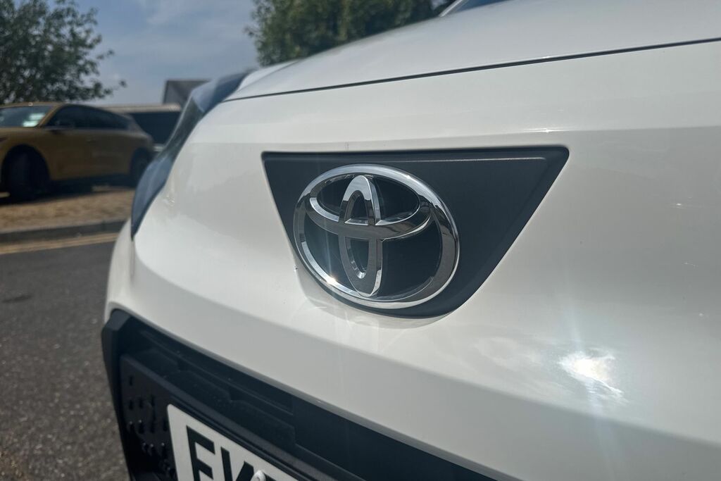 Toyota Aygo X Edge Blue #25