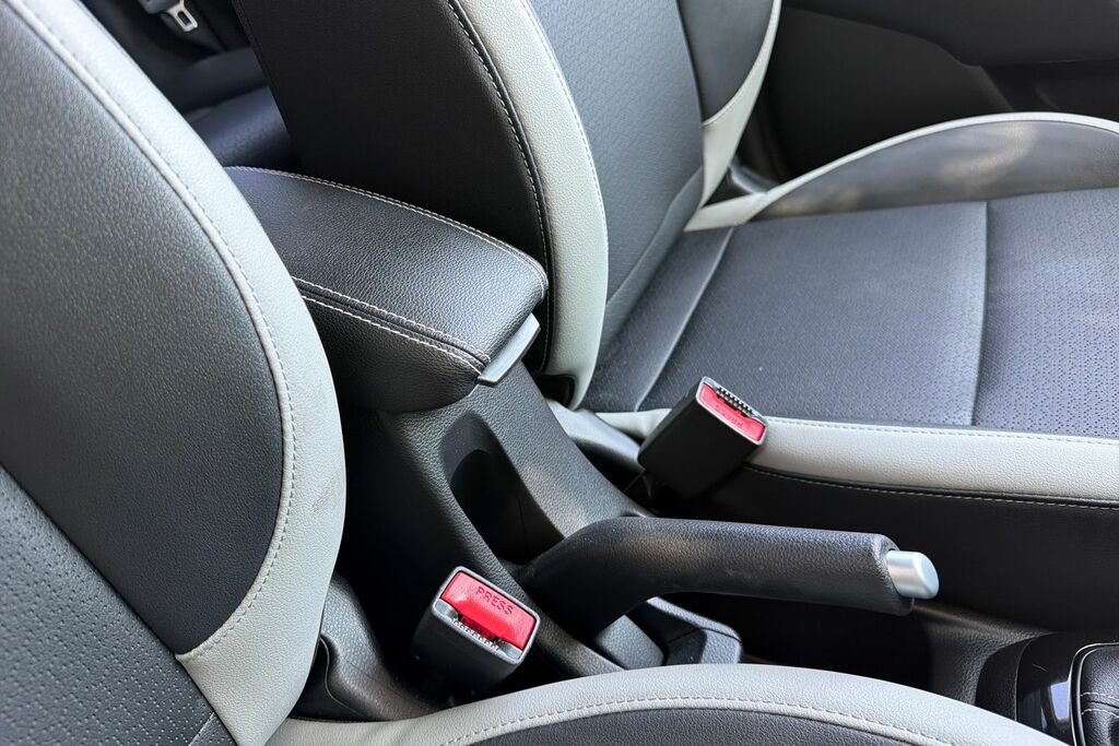 Kia Picanto 1.0 Gt-line S Red #26