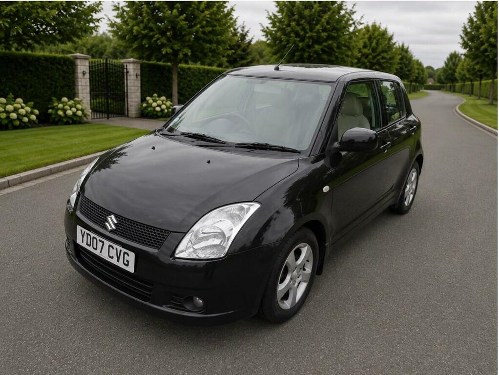 Suzuki Swift 1.5 Glx Black #4