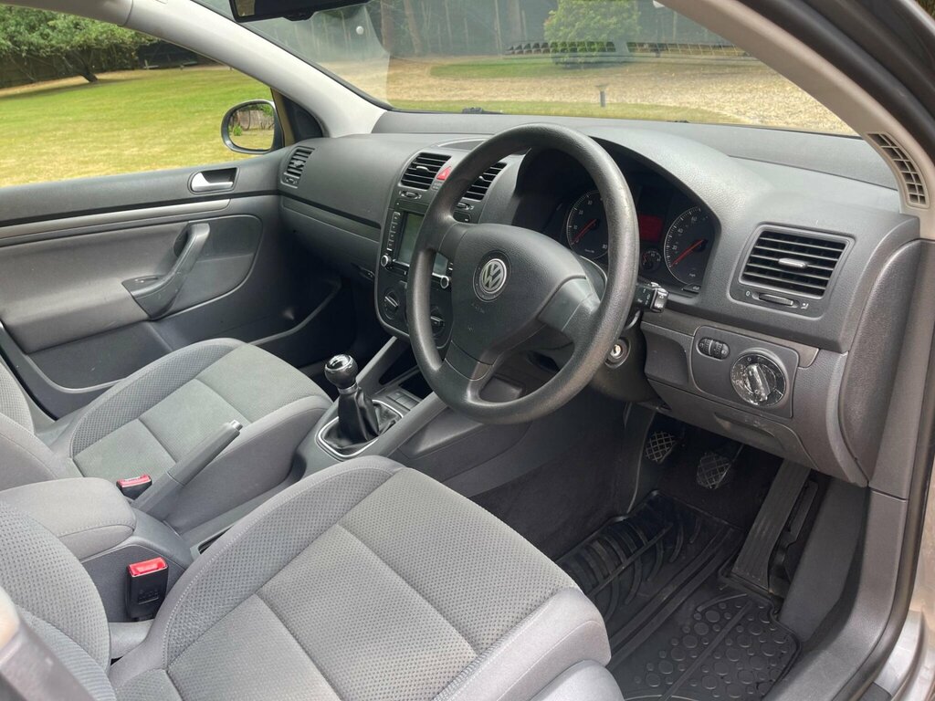 Volkswagen Golf 1.6 Fsi Se Black #11