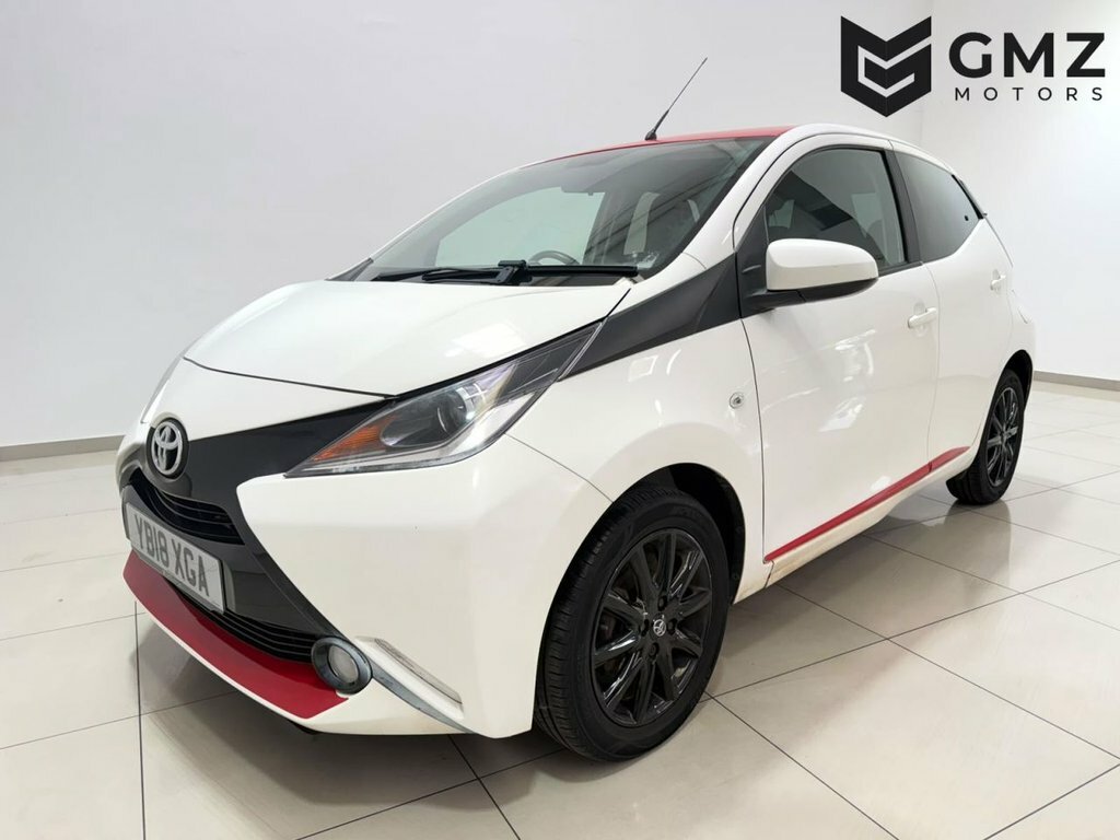 Toyota Aygo 1L X-press White #3