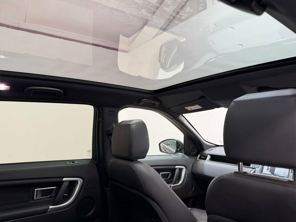 Land Rover Discovery Sport 2L Landmark YK68FCB Grey #5