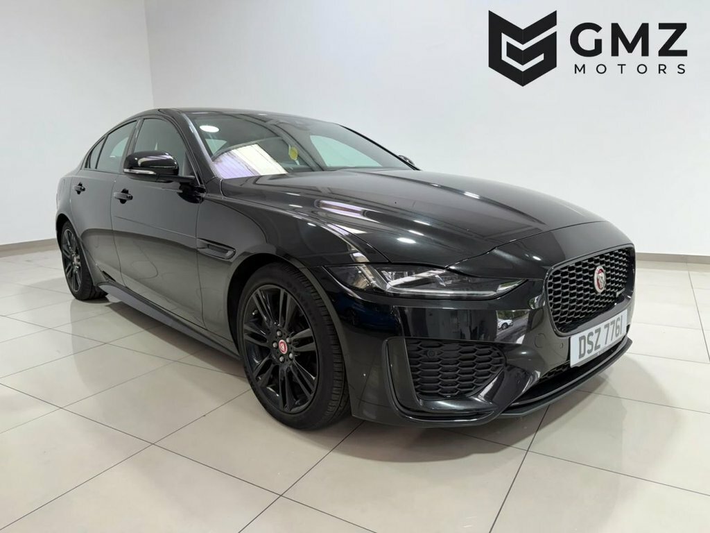 Jaguar XE 2L R-dynamic S Black