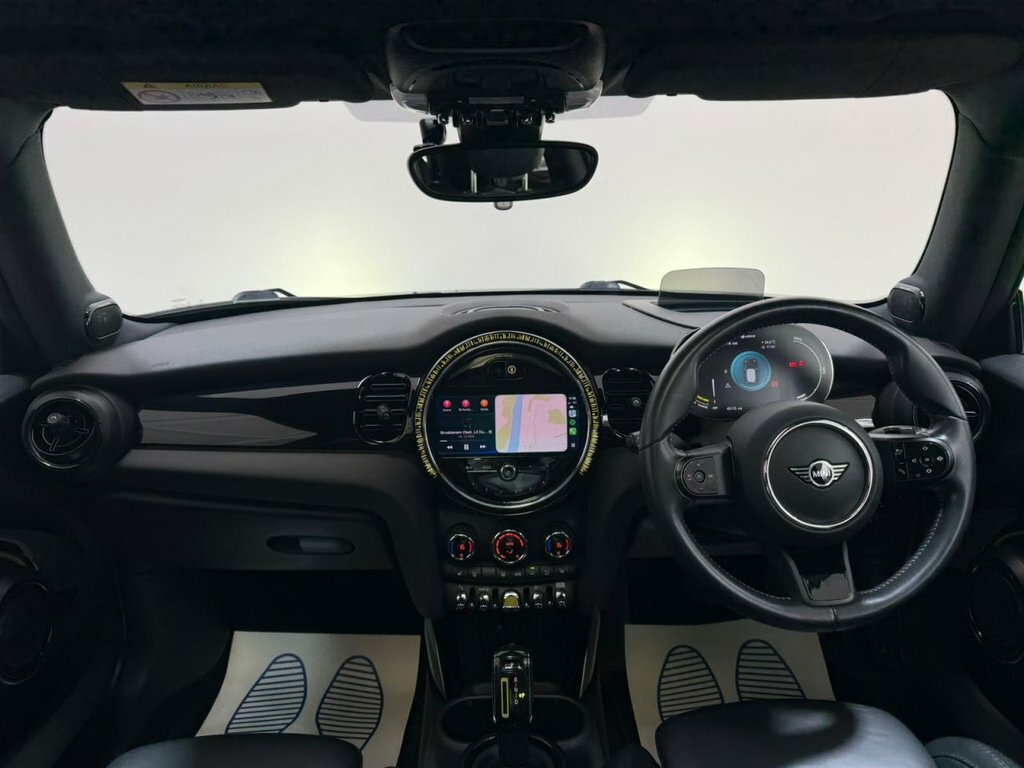 Mini Electric Hatchback Green #4