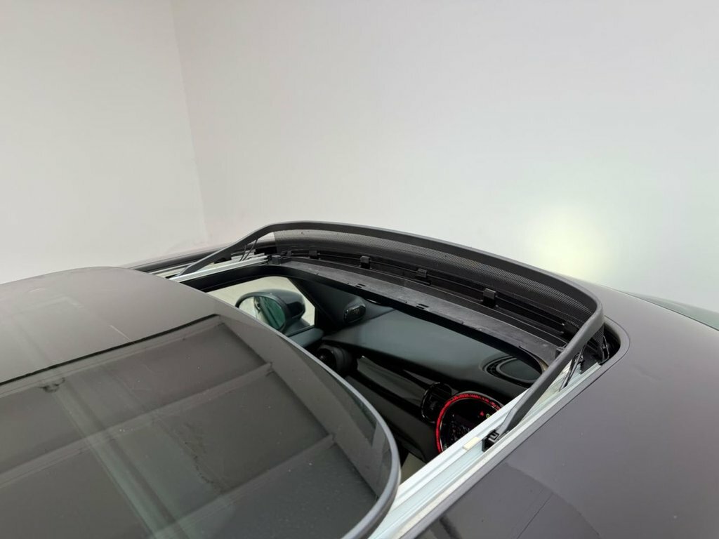 Mini Electric Hatchback Green #5