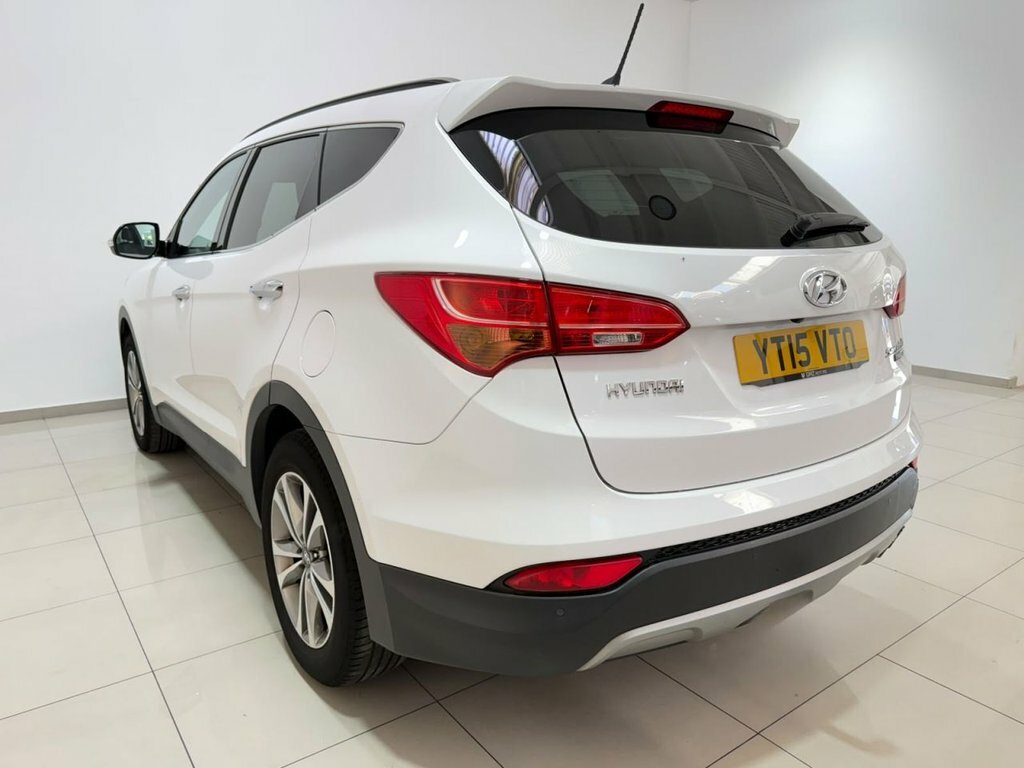 Hyundai Santa Fe 2.2L Premium White #6