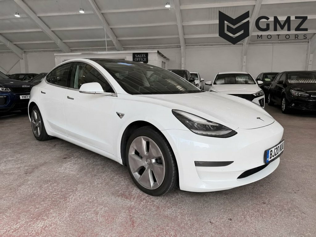 Tesla Model 3 Saloon White