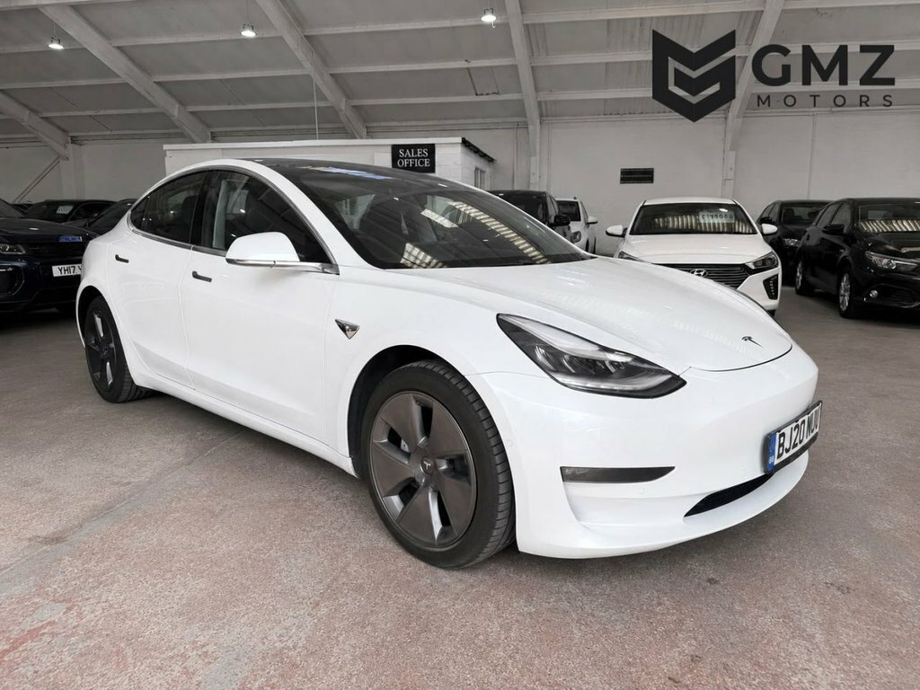 Tesla Model 3 Saloon White