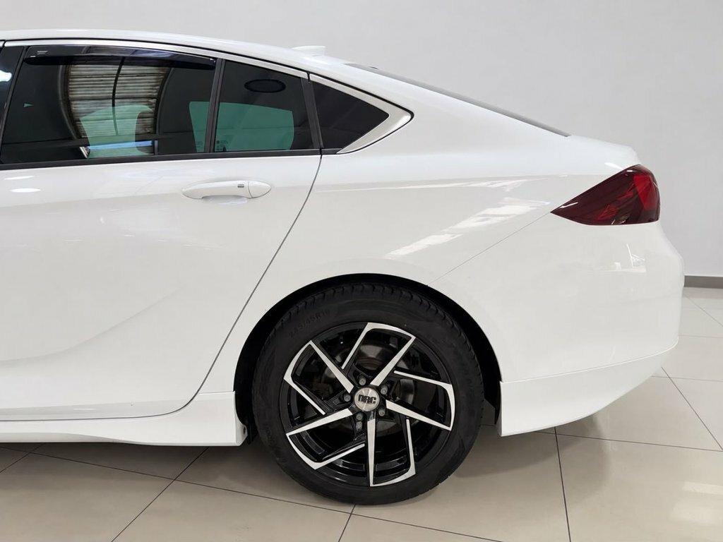 Vauxhall Insignia 1.5L Sri Vx Line Nav White #6