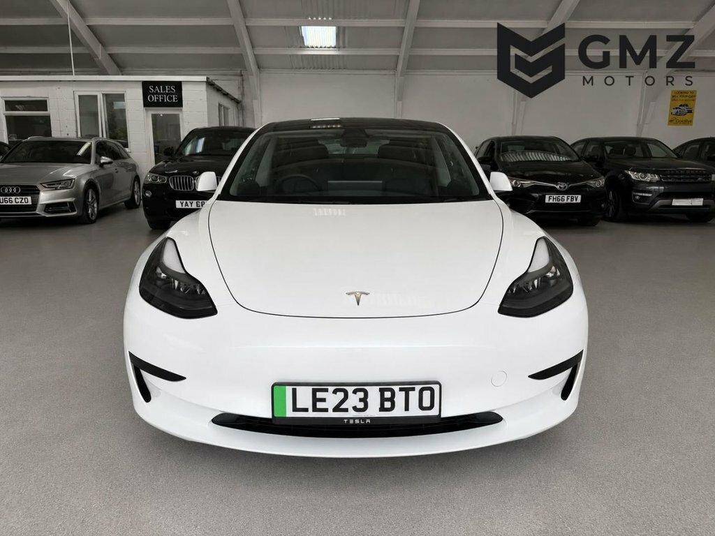 Tesla Model 3 Saloon LE23BTO White #2