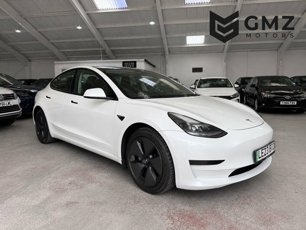 Tesla Model 3 Saloon White