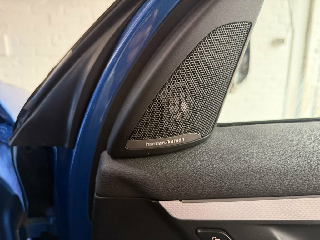 BMW X1 2L M Sport YJ67MGT Blue #3