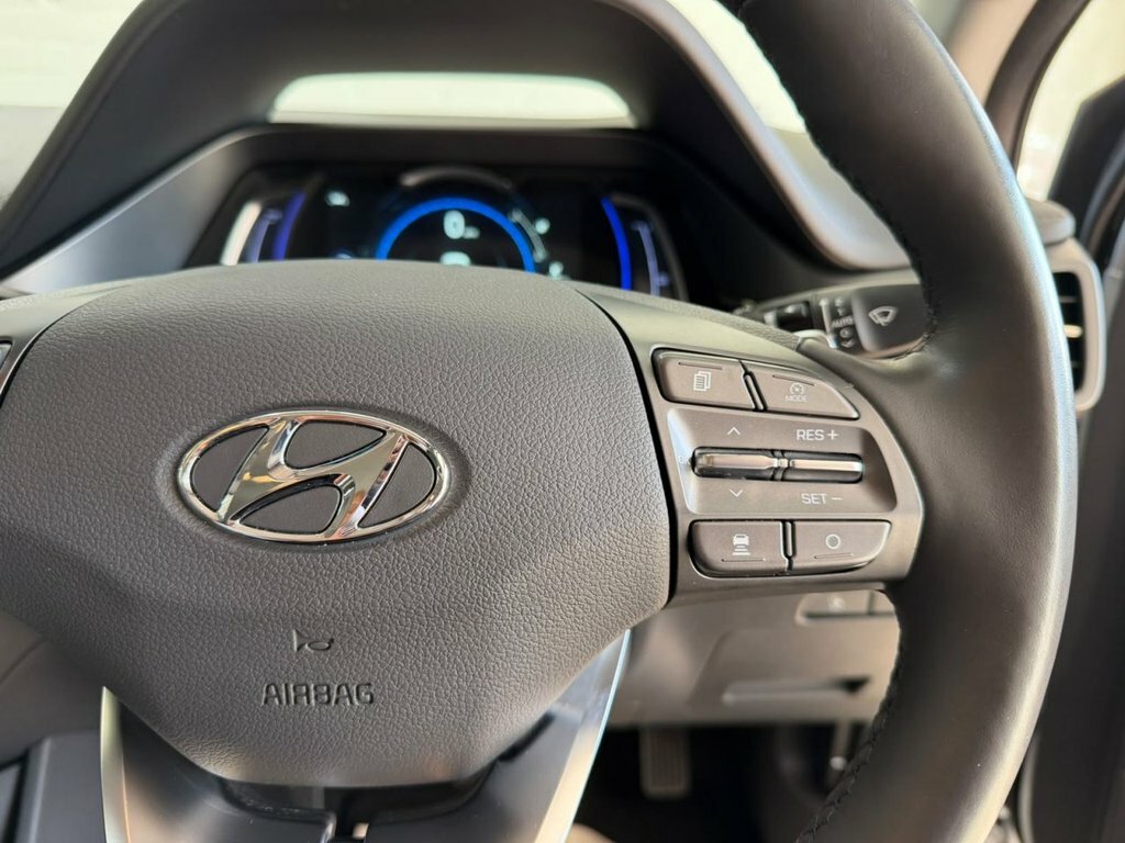 Hyundai Ioniq Ioniq Premium Bev Silver #6