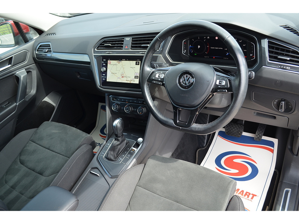 Volkswagen Tiguan Allspace Tdi Sel Red #2