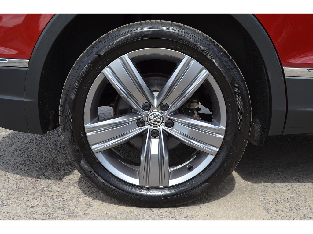 Volkswagen Tiguan Allspace 2.0 Tdi 4Motion Match Dsg White #17