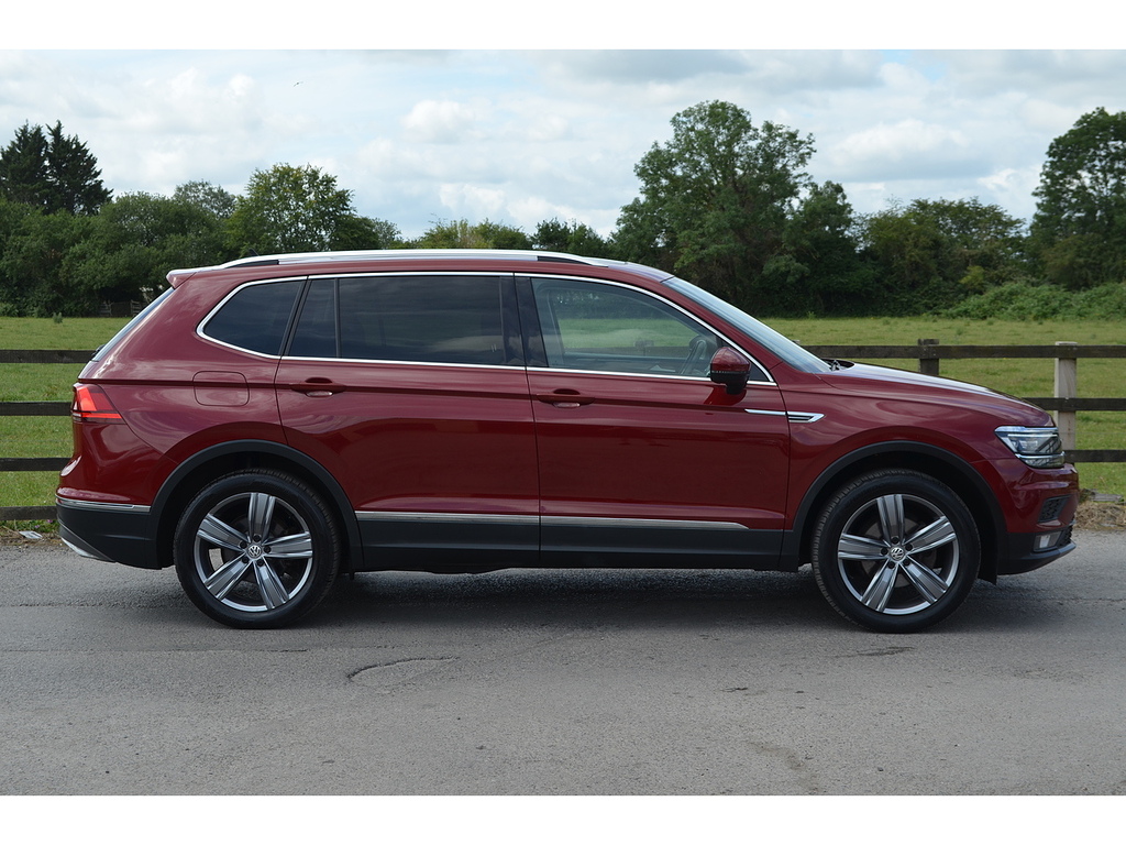 Volkswagen Tiguan Allspace 2.0 Tdi 4Motion Match Dsg White #9