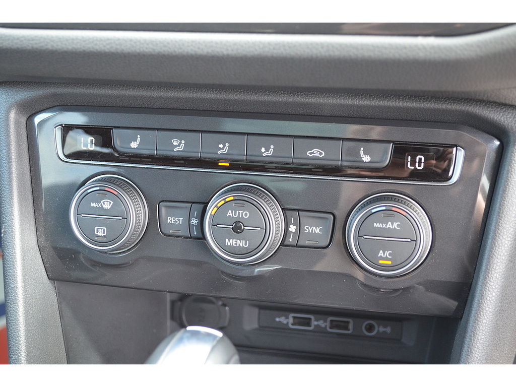 Volkswagen Tiguan Allspace 2.0 Tdi 4Motion Match Dsg White #22