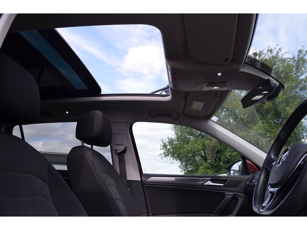Volkswagen Tiguan Allspace 2.0 Tdi 4Motion Match Dsg White #31