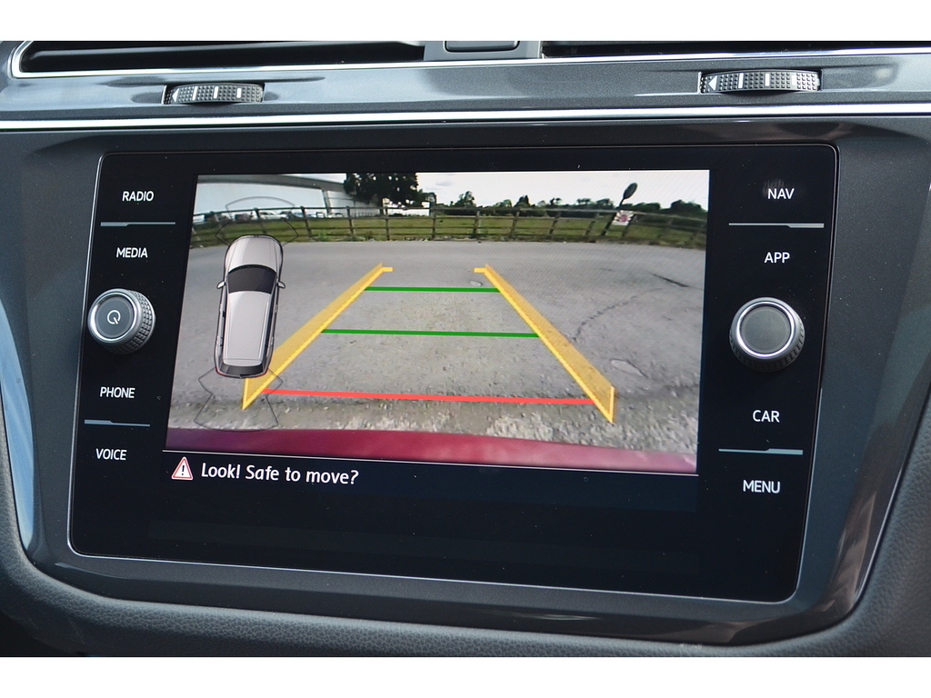 Volkswagen Tiguan Allspace 2.0 Tdi 4Motion Match Dsg White #14