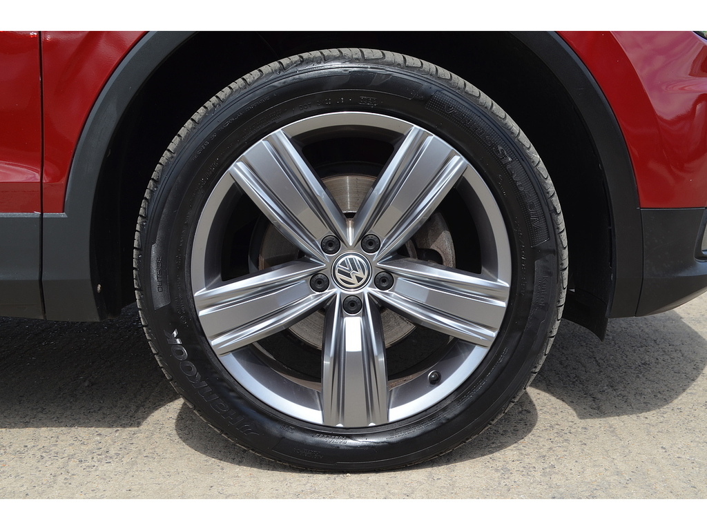Volkswagen Tiguan Allspace 2.0 Tdi 4Motion Match Dsg White #40