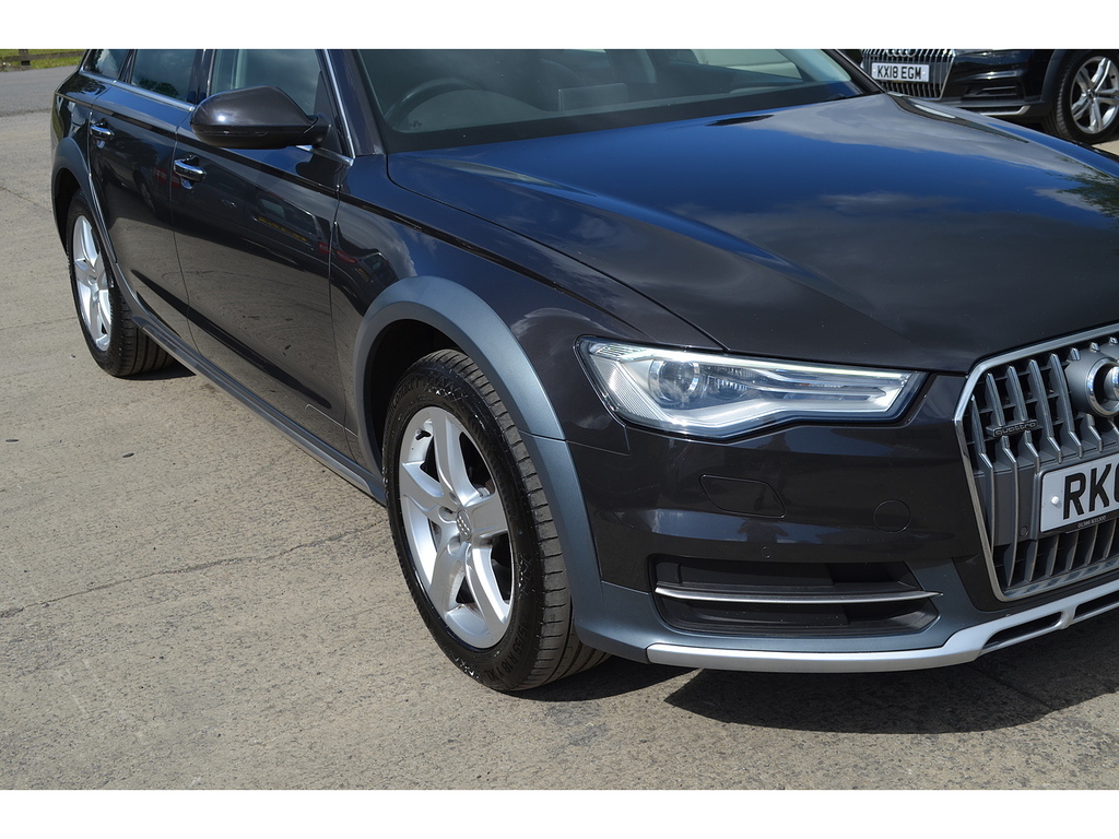 Audi A6 Allroad 3.0 Allroad Tdi Quattro 268 Bhp Red #39